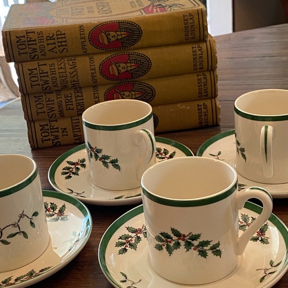 Spode Demitasse Coffee/Saucer Set 4 New in Box Nice Hostess Gift for Holidays! - Picture 5 of 10